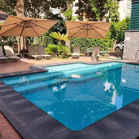 Alhambra - Guest House Di Charme 3*