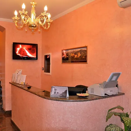 Bed & Breakfast Alhambra - Di Charme 4*