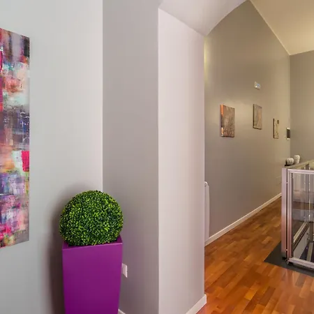 Alhambra - Guest House Di Charme Bed & Breakfast