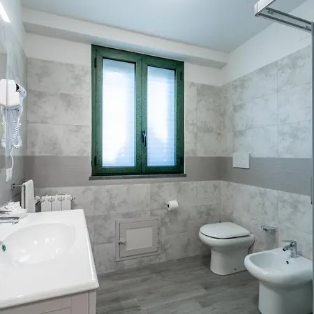 Bed & Breakfast Alhambra - Di Charme 3*