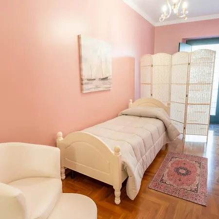 Alhambra Di Charme فندق مبيت وإفطار