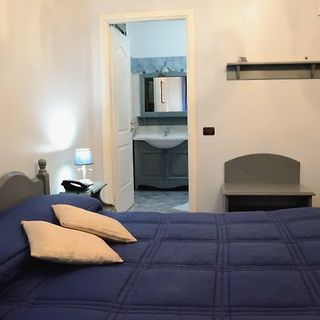 Alhambra Di Charme فندق مبيت وإفطار 4*